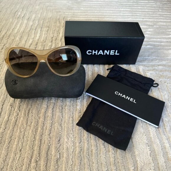 AUTHENTIC Women Chanel Sunglasses 5389-A Frame Brown/ Lens 57-16 with BOX CHANEL SUNGLASSES 5389-A 1623/K0 Milky Brown Frame Brown  main image 2
